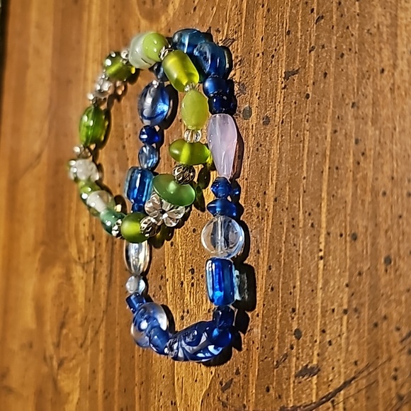 Kids costume bracelets bundle of 2 green and blue - Picture 2 of 2